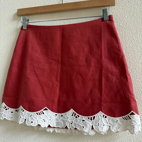 Tuckernuck Meg Mini Skirt Women Size S Red New Cotton Linen Eyelet Trim NYAP-12 - Picture 5 of 10